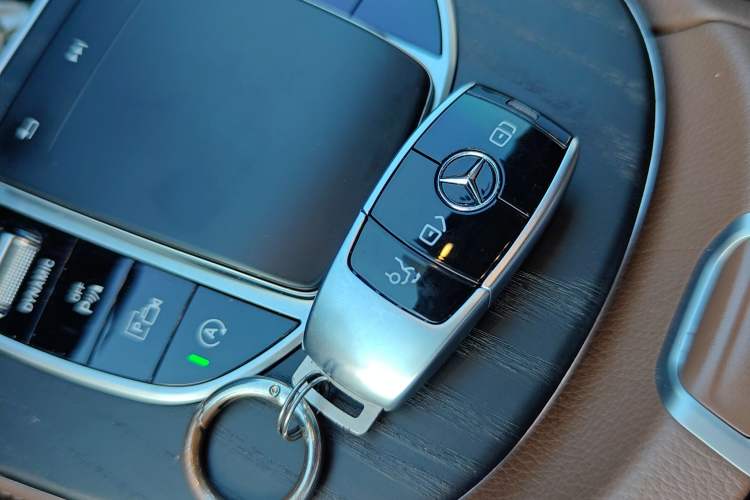 Used Mercedes-Benz E-Class 2020 Restyled E 300 L Sporty and Stylish Edition