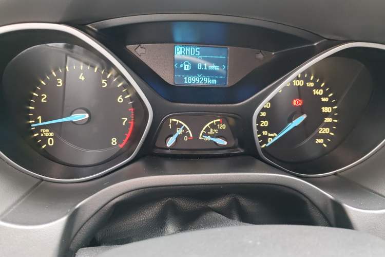 Used Ford Focus 2015 Hatchback 1.6L Automatic Fashion Edition
