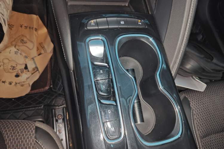 Used Buick Envision 2022 Encore S 552T Two-Wheel Drive Elite Model