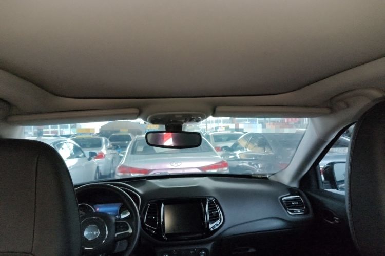 Used  Compass 2020 220T Automatic Elite Edition
