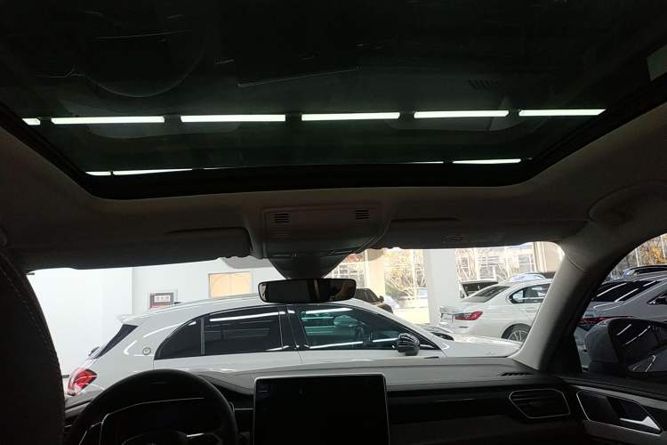 Used Volkswagen Tayron 2023 330TSI Two-Wheel-Drive Luxury Plus Advanced Version
