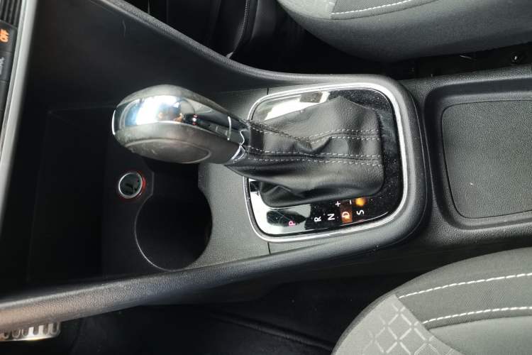 Used Volkswagen Polo 2014 1.6L Cross Polo Automatic
