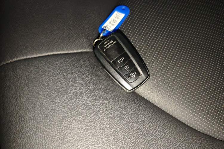 Used Toyota Camry 2019 Revised Version 2.0G Luxury Edition
