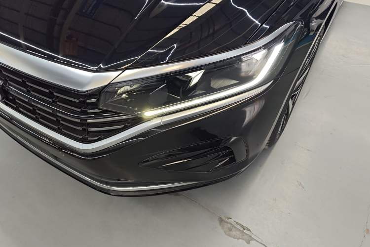 Used Volkswagen Passat 2022 330TSI Elite Edition Custom Version
