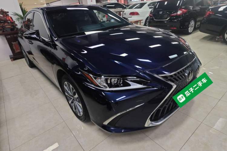 Used Lexus ES 2022 200 Excellence Edition
