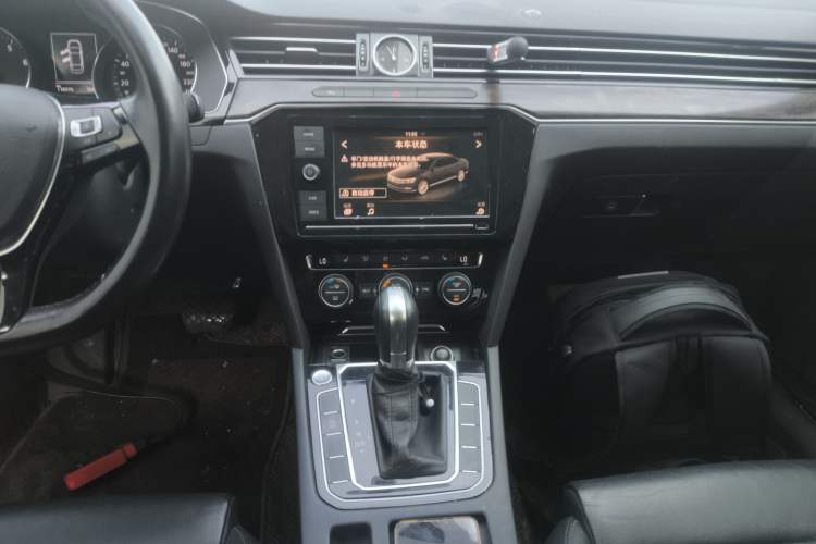 Used Volkswagen Magotan 2019 330TSI DSG Luxury Version China VI Standard