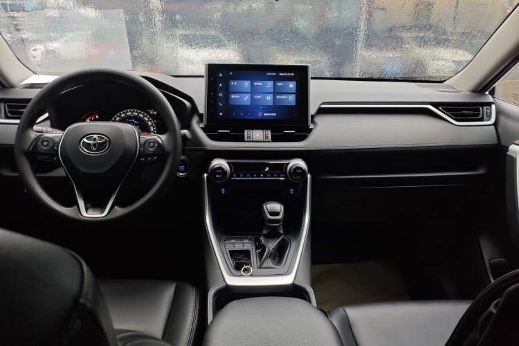 Used Toyota RAV4 2022 2.0L CVT Two-Wheel Drive Fashion Edition
