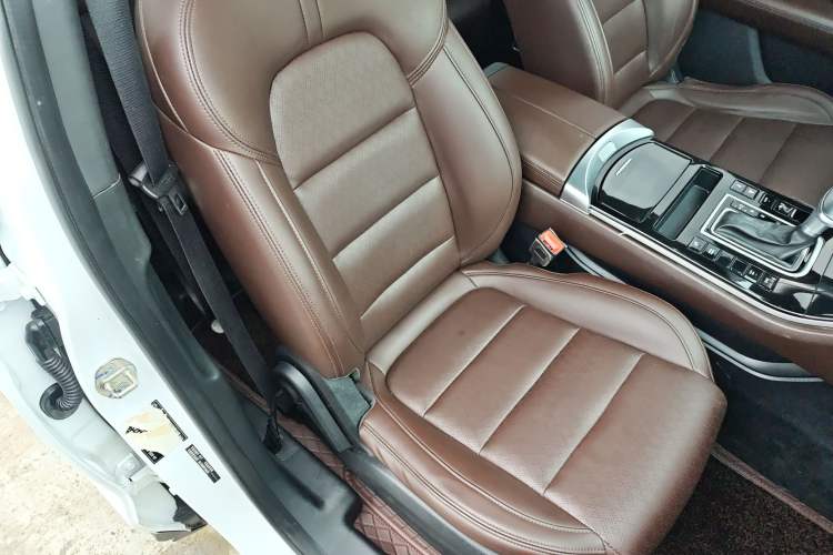 Used Dongfeng Fengon ix7 2020 2.0 TGDI Automatic All-Wheel-Drive Pioneer Edition