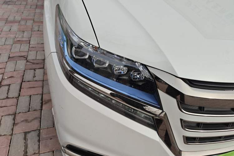 Used Honda Elysion 2019 2.0L Hybrid Luxury Edition
