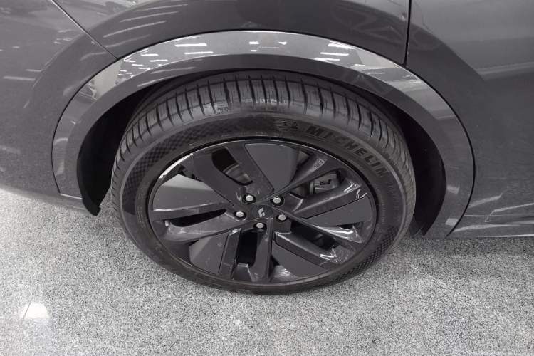 Used Li Auto L9 2022 Max model
