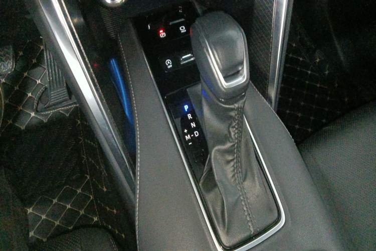 Used Toyota Venza 2023 2.0L CVT Two-Wheel Drive Prestige Version
