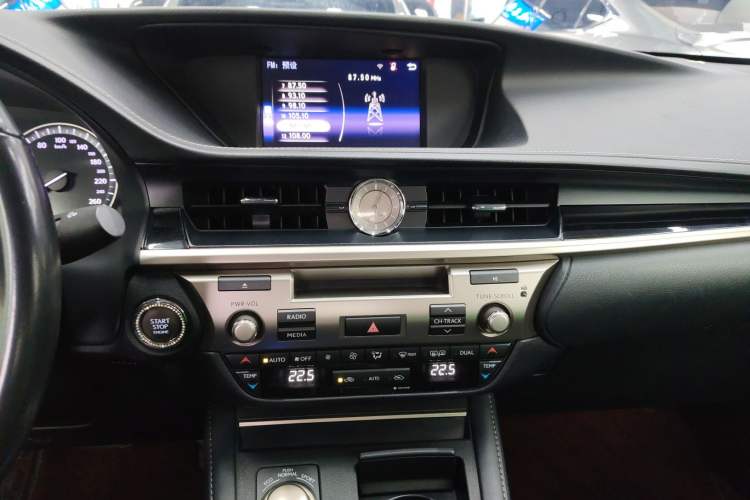 Used Lexus ES 2015 200 Comfort Edition
