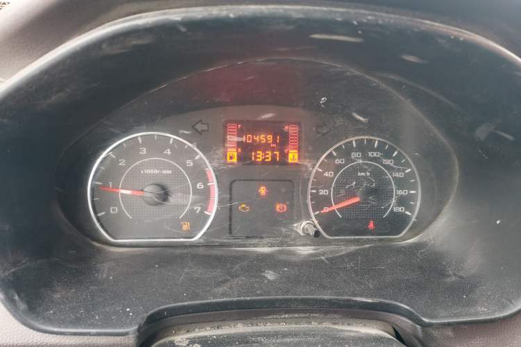 Used Wuling Hongguang V 2019 1.5L Jingqu Version China VI LAR