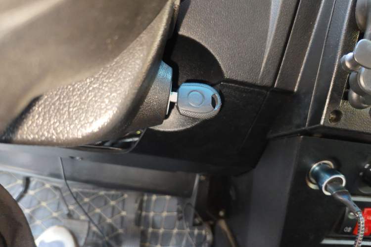 Used  212 Classic 2023 Sniper 2.4T Manual Light-duty Model
