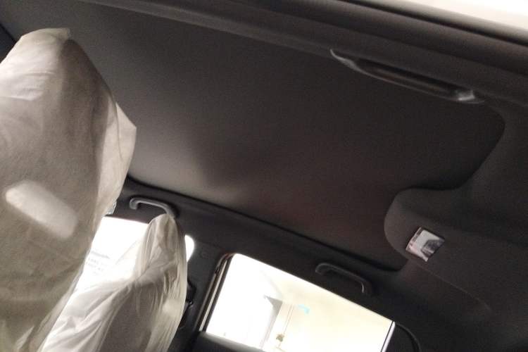 Used Changan UNI-T 2023 Second-Generation 1.5T Prestige Model
