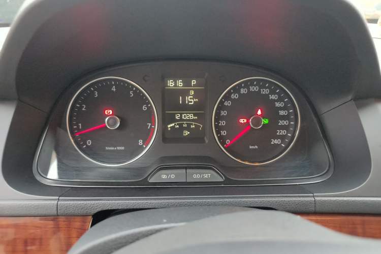 Used Volkswagen Lavida 2013 Revised Version 1.4 TSI DSG Comfort Edition
