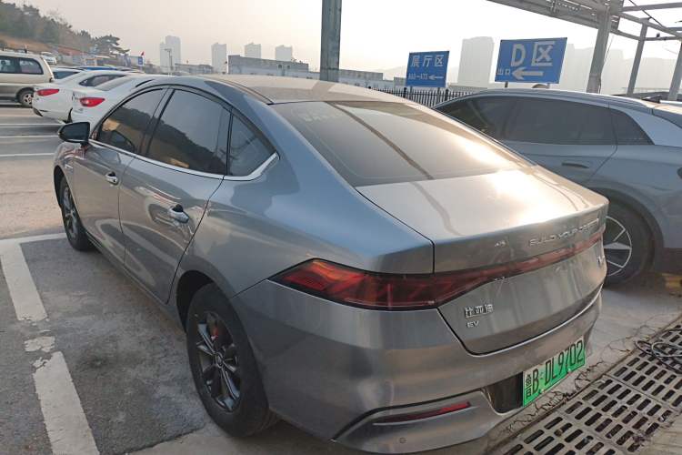 Used BYD Qin PLUS 2021 EV 400KM Luxury Model

