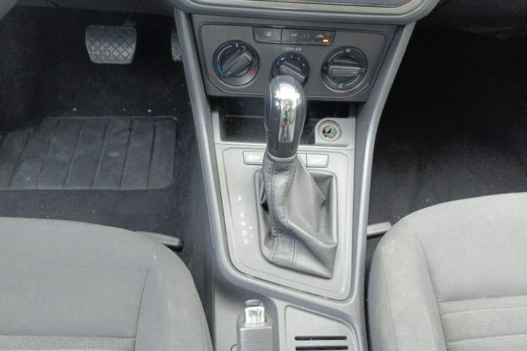 Used Volkswagen Lavida 2019 Lavida Start 1.5L Automatic Trendy Version China VI Standard
