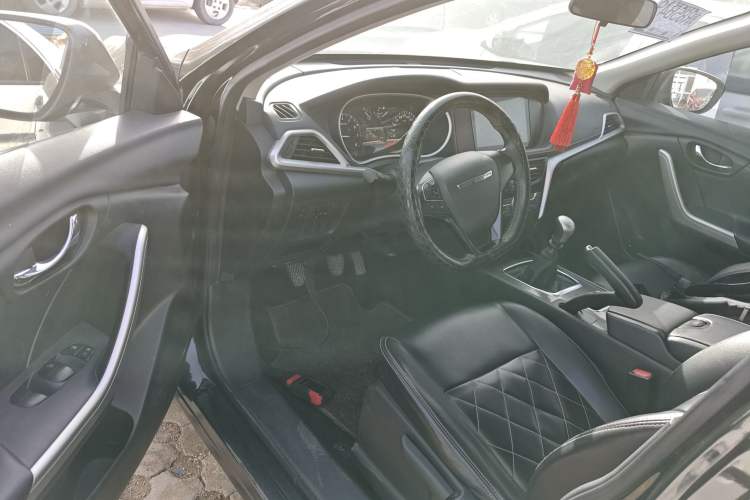 Used Venucia T90 2017 2.0L Manual ChenShang Edition
