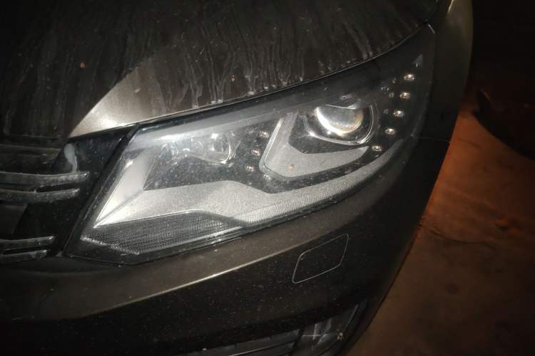 Used Volkswagen Tiguan 2015 1.8TSI Automatic All-Wheel-Drive Luxury Model
