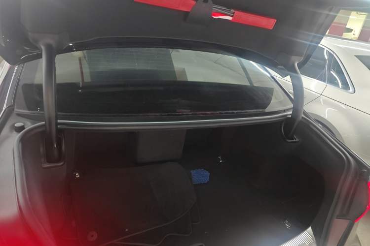 Used Audi A8 2014 A8L 45 TFSI quattro Comfort model
