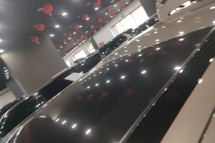 Used Land Rover Discovery 2021 360 PS R-Dynamic SE