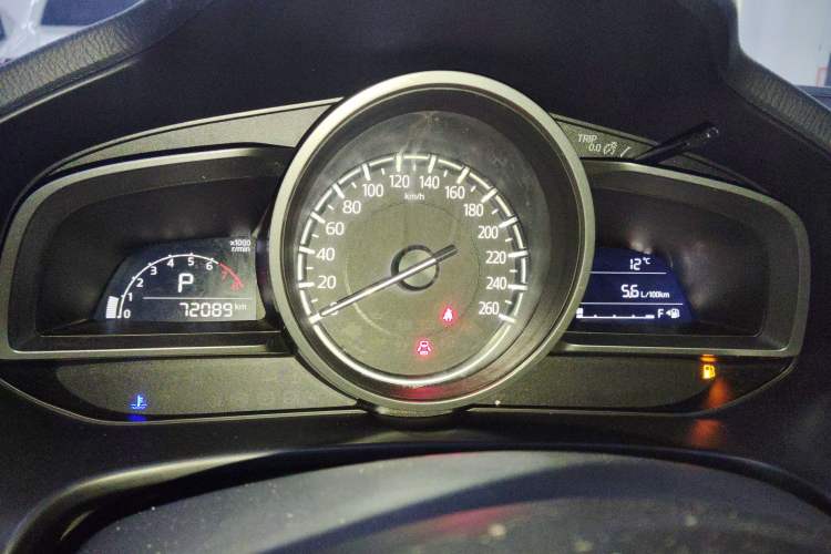 Used Mazda Mazda 3 Axela 2019 Cloud-Controlled Sedan 1.5L Automatic Luxury Model China VI Standard
