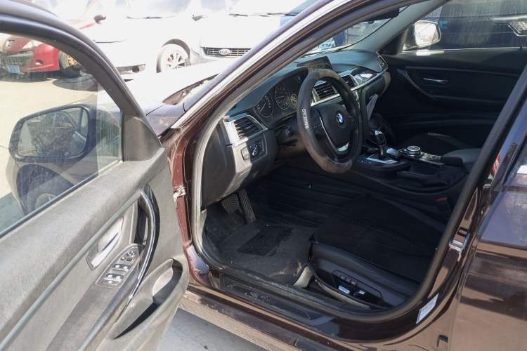 TDK.VehicleDetails.img