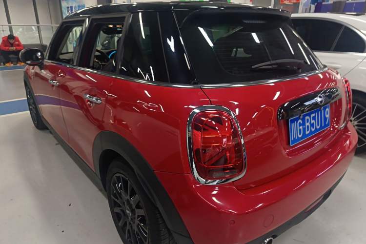 Used  MINI 2019 1.5T COOPER Classic Edition Five-Door Version
