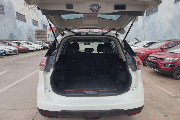 Used Nissan X-Trail 2014 2.0L CVT Comfort Edition 2WD
