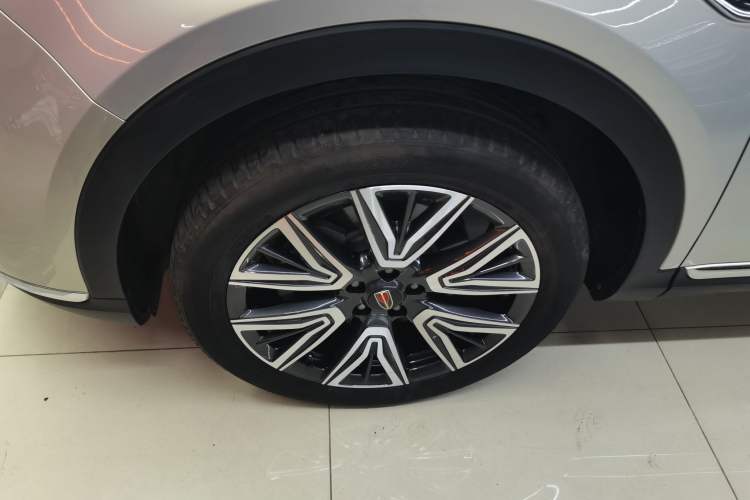 Used Hongqi HS5 2022 Facelifted Version 2.0T Smart Connect Flagship All-Wheel-Drive Edition
