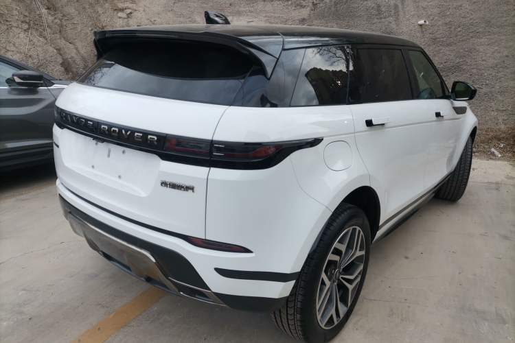 Used Land Rover Range Rover Evoque 2024 Aurora L 249 PS Prestige Light-Chasing Edition