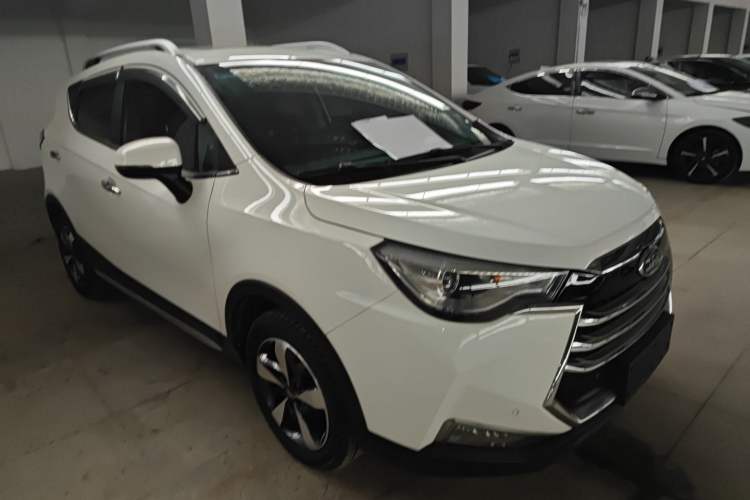 Used  Refine S3 2018 Custom Edition 1.6L CVT Luxury Smart Model
