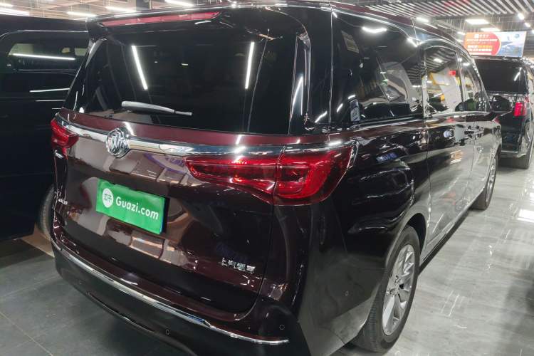 Used Buick GL8 2022 Avenir Aivia 7-Seater Deluxe Edition
