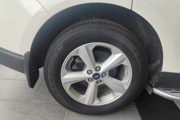 Used Ford Edge 2015 2.0T GTDi Two-Wheel-Drive Elite Edition
