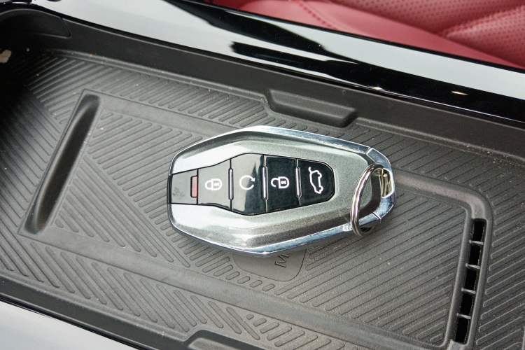 Used JETOUR X70 PLUS 2025 1.5T Flagship Edition 5 Seats
