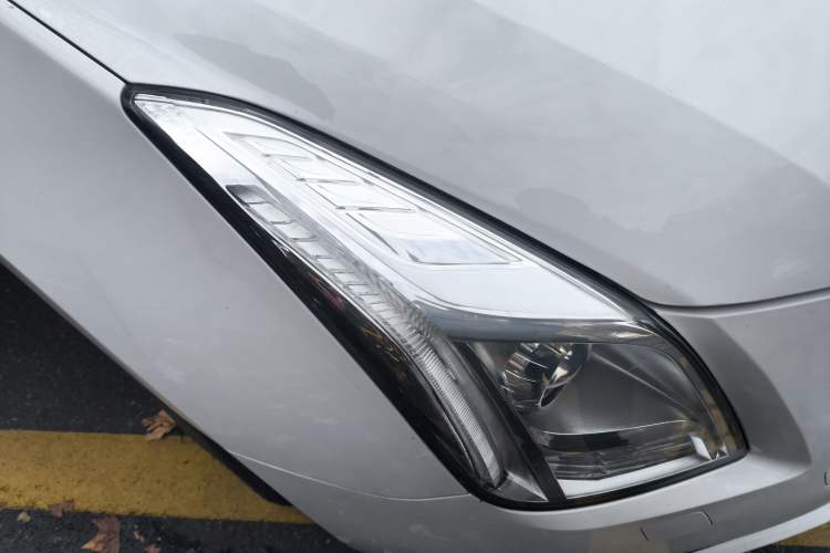 Used Cadillac XTS 2015 28T Comfort Model
