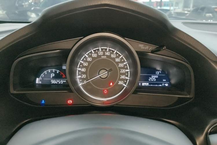 Used Mazda Mazda 3 Axela 2017 Sedan 1.5L Automatic Luxury Model Emission Standard China V
