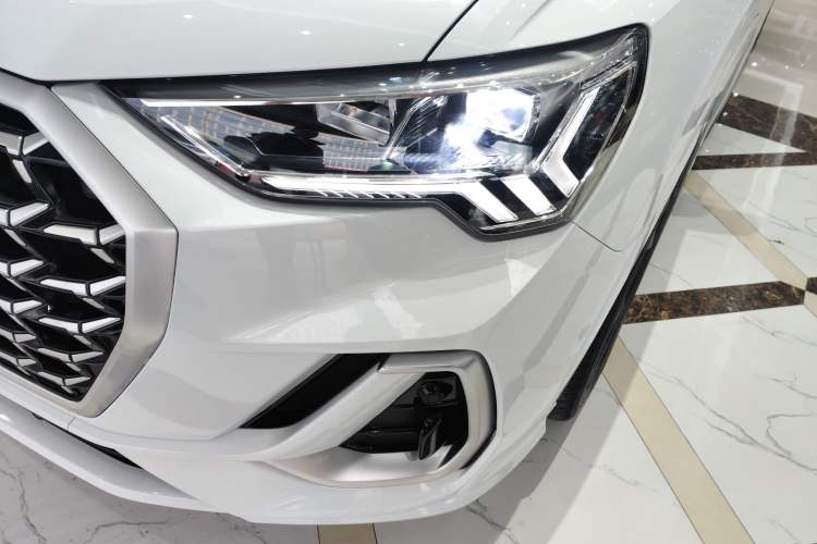 Used Audi Q3 2024 35 TFSI Fashion Dynamic Edition
