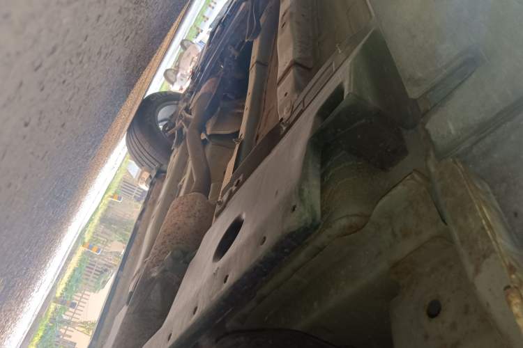 Used Land X7 2015 2.0T Panoramic Luxury Edition
