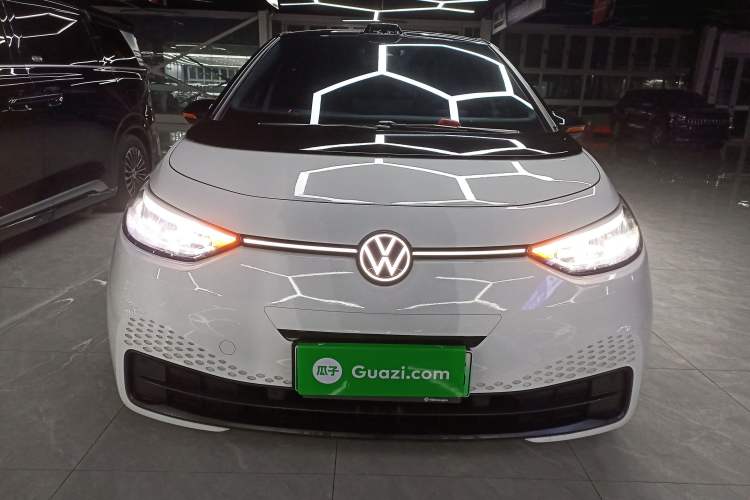 Used Volkswagen ID.3 2025 Smart Version Pure & Intelligent Enjoyment Edition
