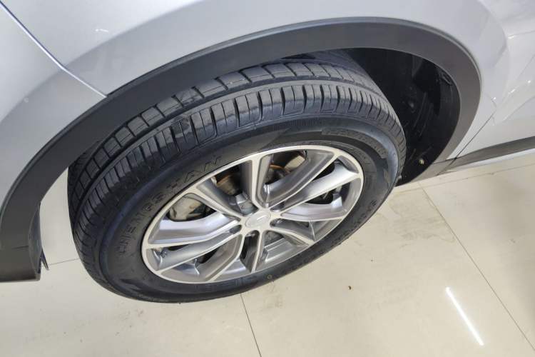 Used Geely Auto Emgrand X7 Sport 2018 1.8TD Automatic Two-Wheel Drive Zhiya Model
