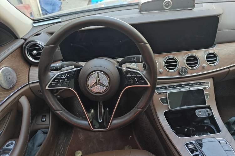 Used Mercedes-Benz E-Class 2022 Revised Version E 300 L Fashion Edition
