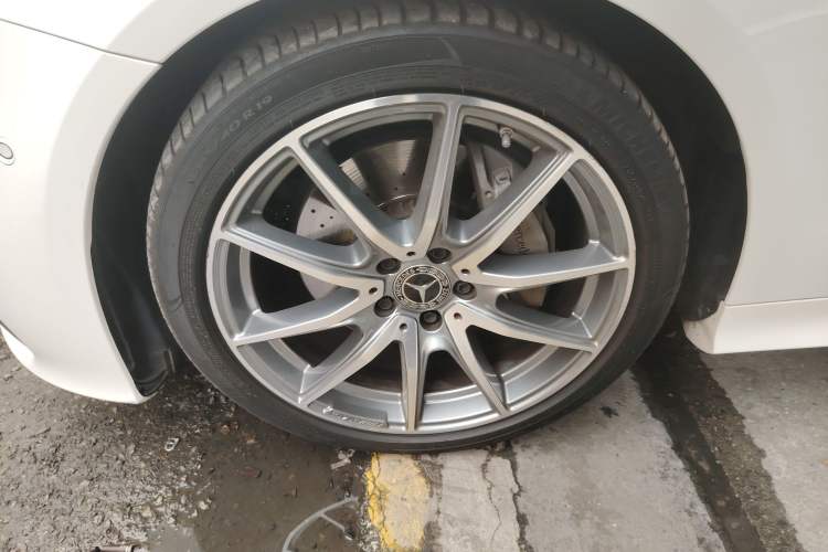 Used Mercedes-Benz E-Class 2023-Year Restyled E 260 Coupe
