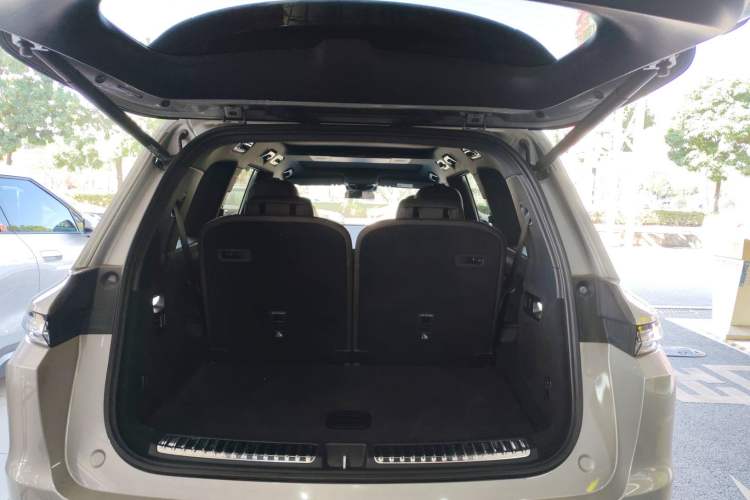 Used Li Auto L9 2022 Max model
