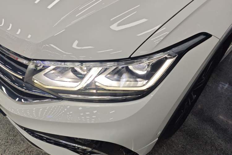 Used Volkswagen Tiguan L 2022 330TSI Automatic Two-Wheel Drive R-Line Enhanced Edition