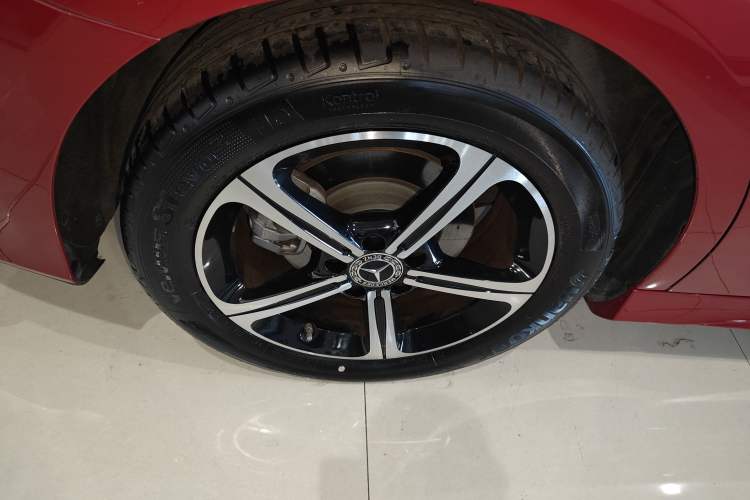 Used Mercedes-Benz A-Class 2022 Revised Version A 200 L Sport Sedan Fashionable Style
