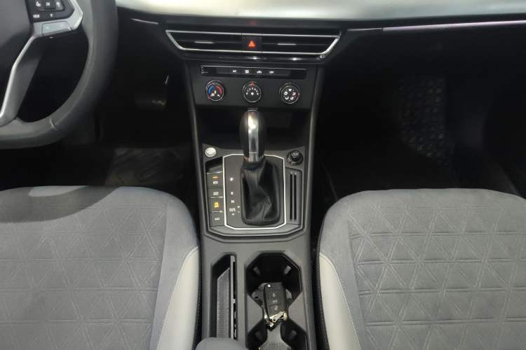 Used Volkswagen Lavida 2024 300TSI DSG Full-Comfort Edition
