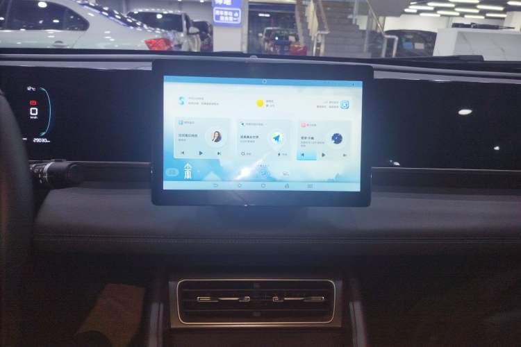 Used BYD Qin L 2024 DM-i 80KM Leading Model
