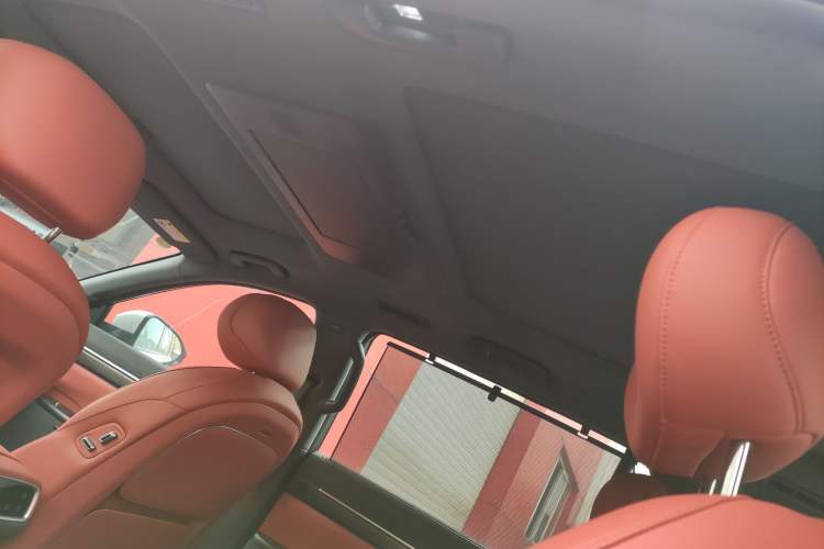 Used  eπ008 2024 636Max All-Electric Version 6 Seats
